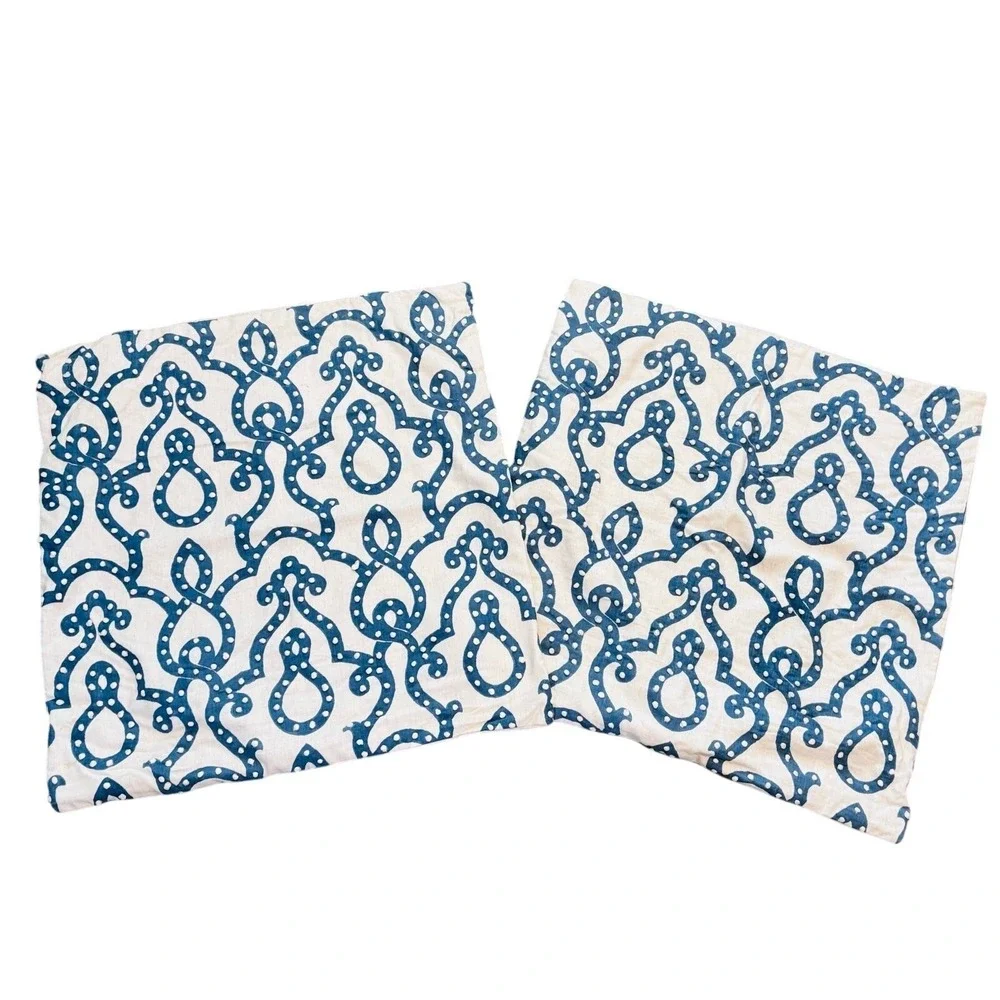 Pottery Barn Pillow Shams 24x24 Set of 2 Cotton Linen Blue White‎ Bauble Dots